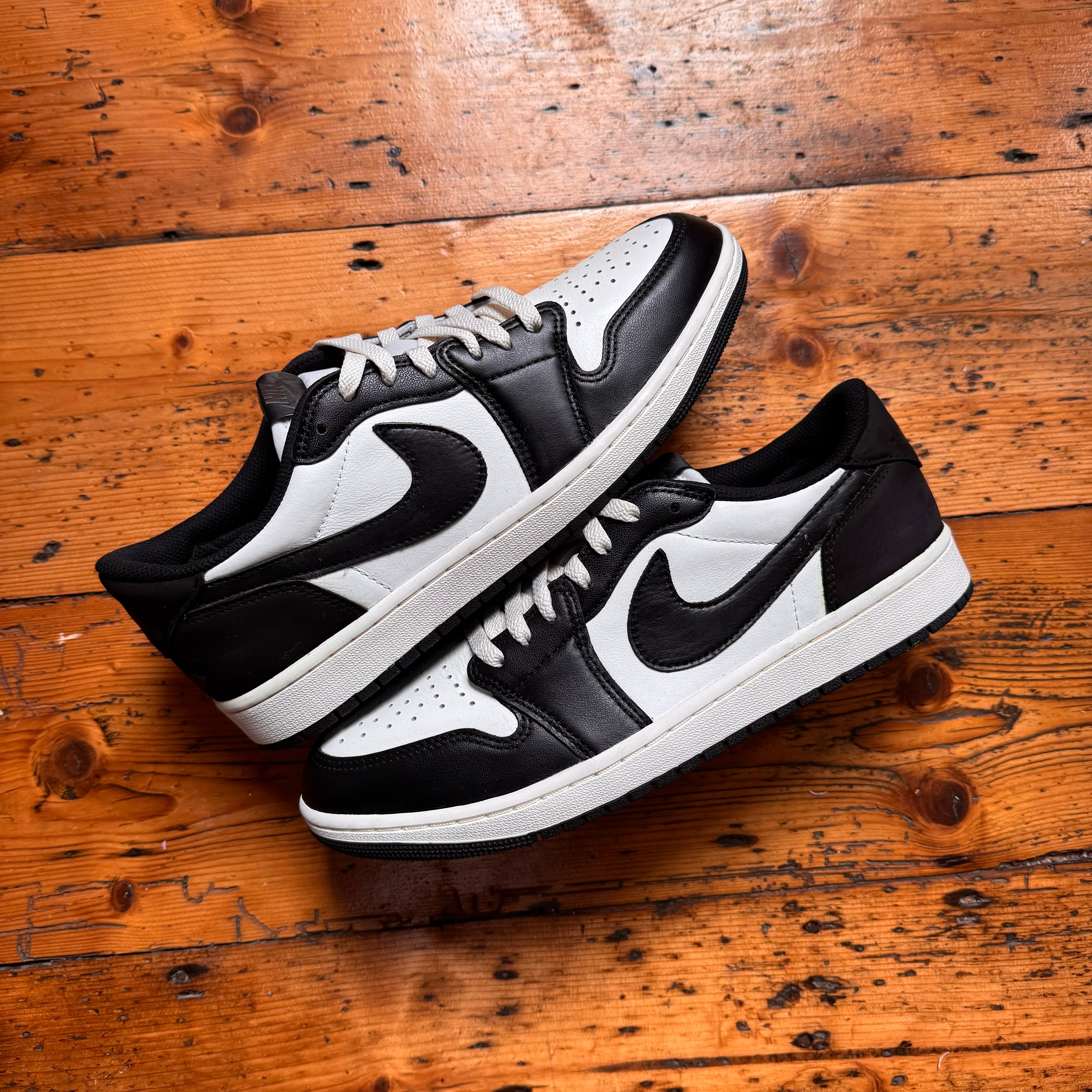 Jordan 1 Big Swoosh Black and white Lows